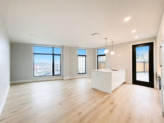 3rd image of 191 Washington St #301