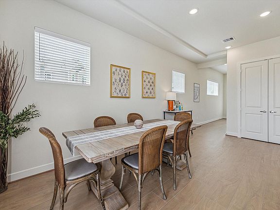 3rd image of 1516 Colonial Gorge Dr