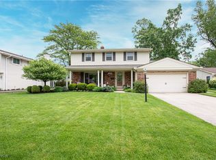 3565 Chrisfield Dr, Rocky River, OH 44116