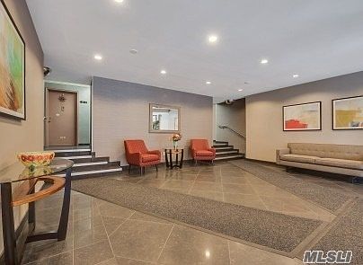 3rd image of 5 Birchwood Ct APT 4O