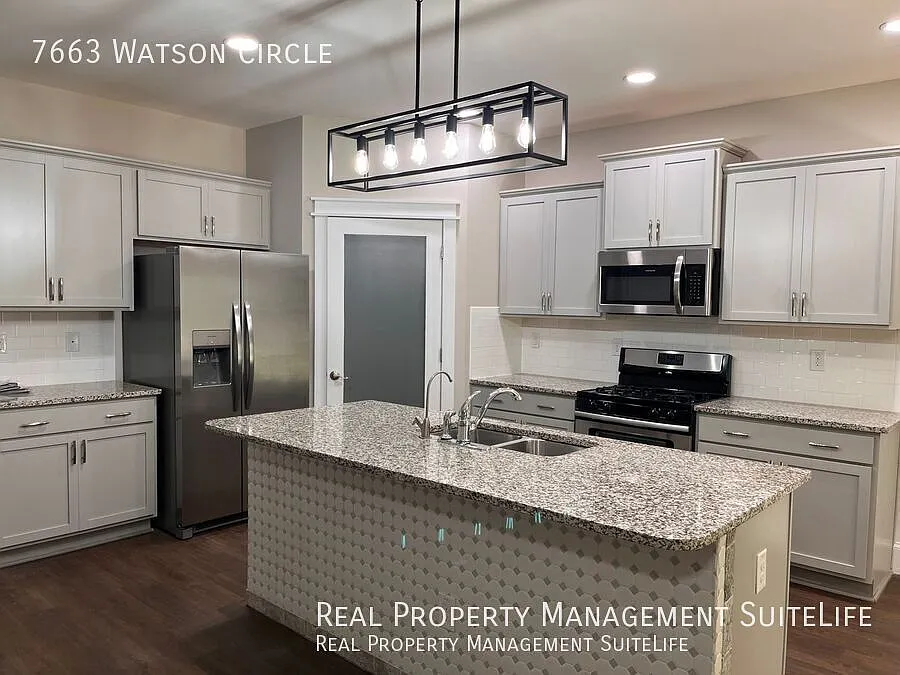 Resort-Style Living in Heron Bay Golf & Country Club | 5 Bedrooms | 3 Baths — Photo 2