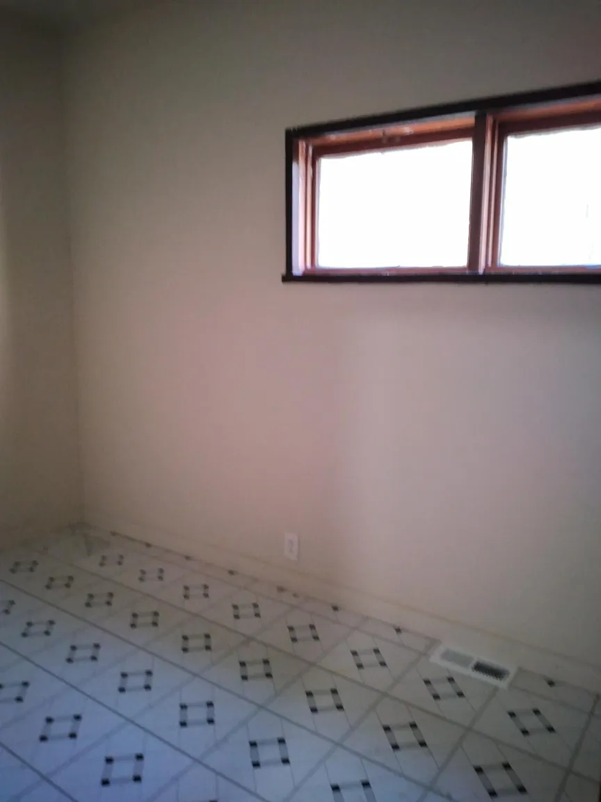 107 Bissell Ave photo 1