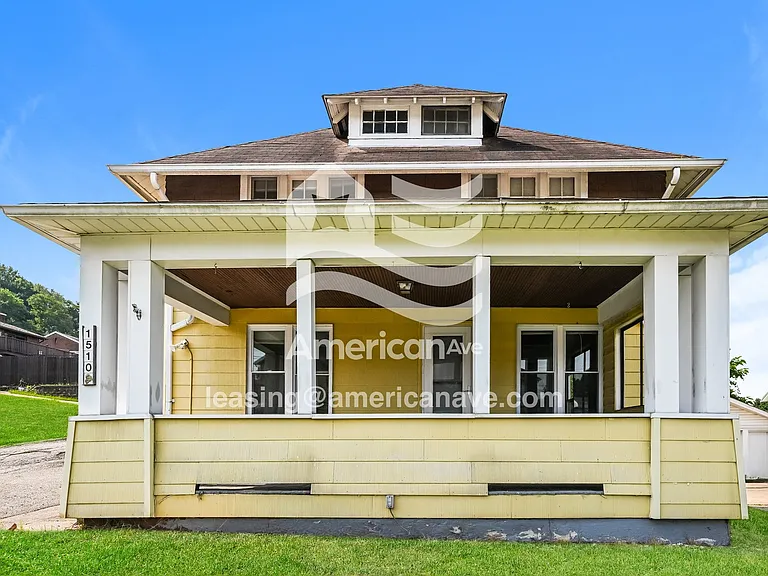 1394172_001_front_view_1.jpg