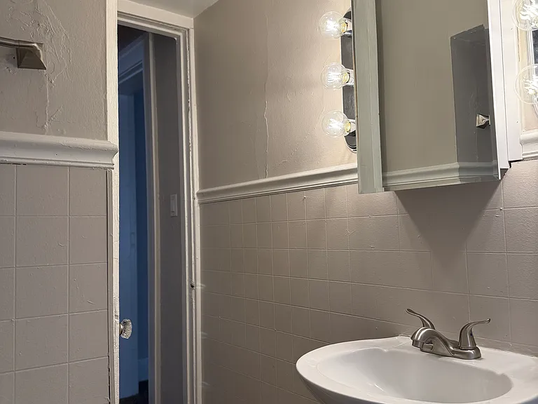 1316 W Grand Ave #1 — Photo 14