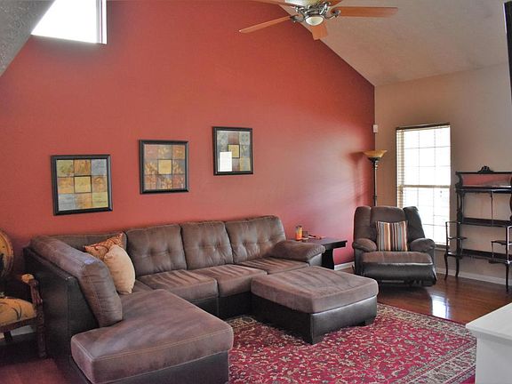 5th image of 8325 Reynoldswood Dr