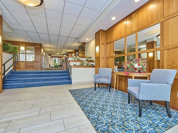 2nd image of 1500 Worcester Rd APT 612