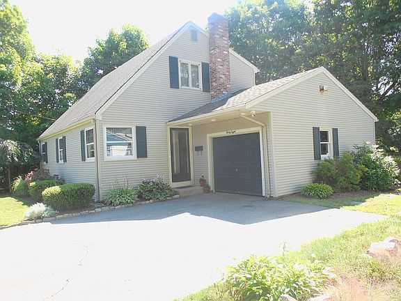 2nd image of 38 Wilbur St