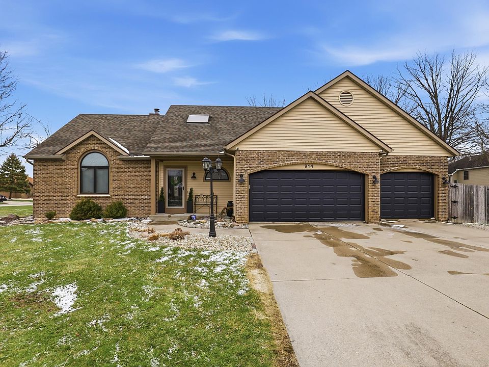 1st image of 914 Lakeview Dr