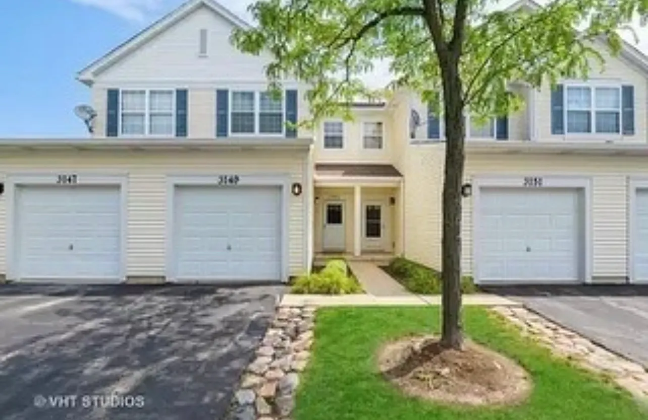 2 bed, 2.5 bath, 1632 sqft, $2,255 — Photo 1