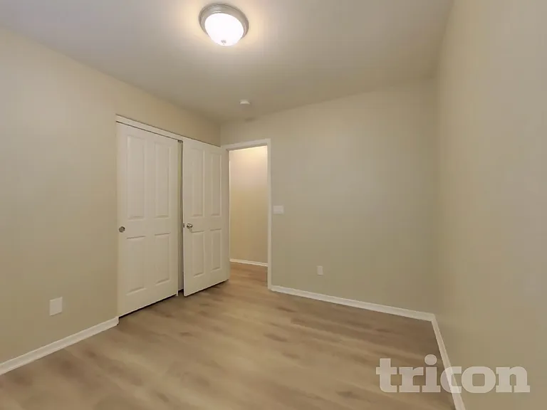 13961 W Maui Ln — Photo 11