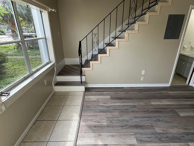 917 N Rockingham Ave #917 — Photo 3