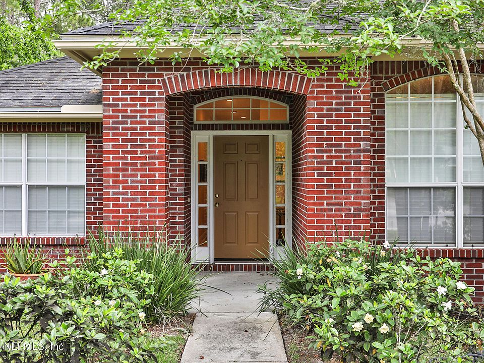 1st image of 408 IVY Court