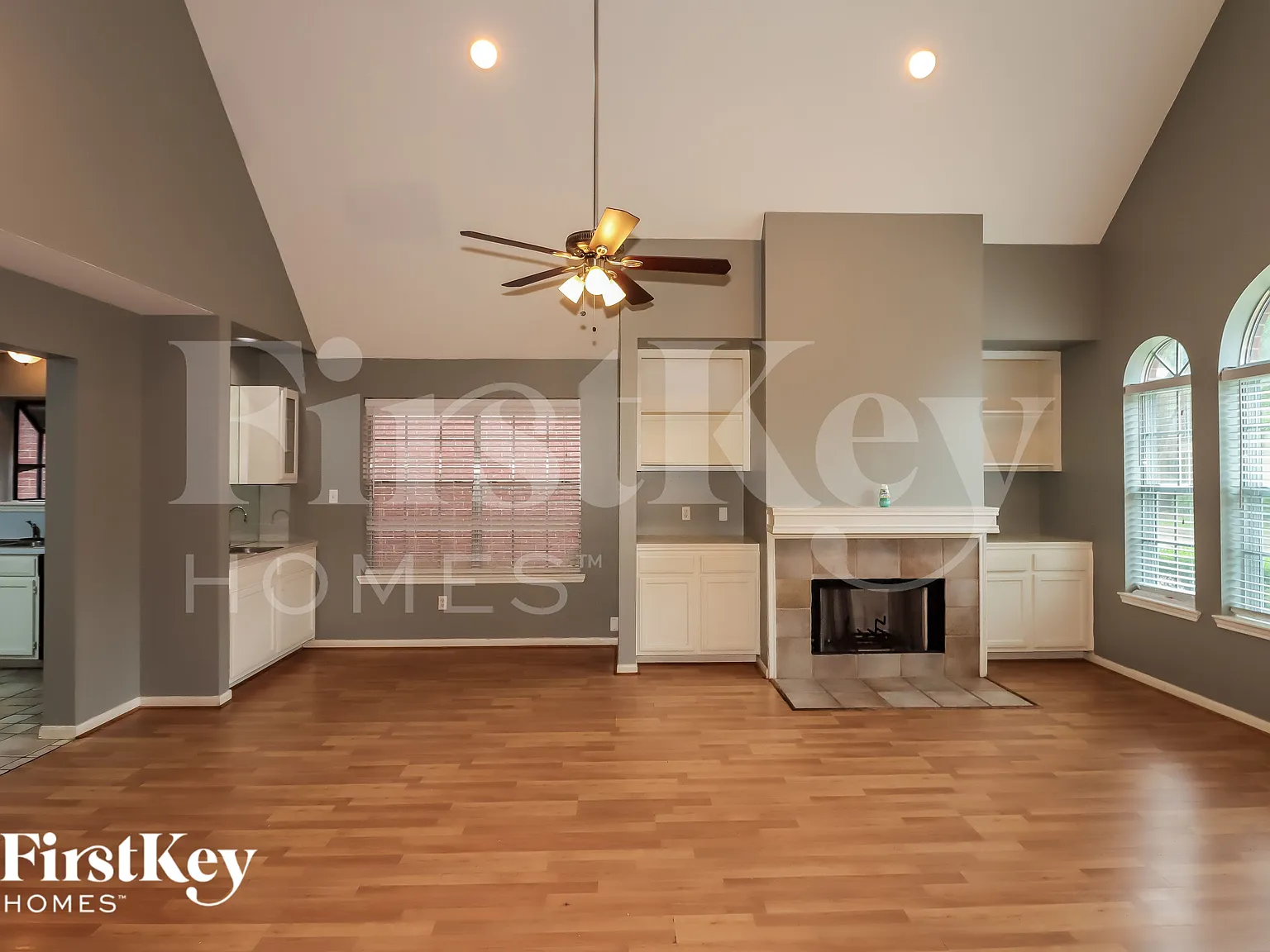 3 bed, 2.0 bath, 1860 sqft, $1,760 — Photo 4