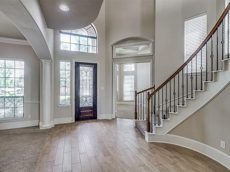 27323 Piney Ranch Ln — Photo 3