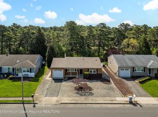 22 Beaverbrook Dr, Toms River, NJ 08757