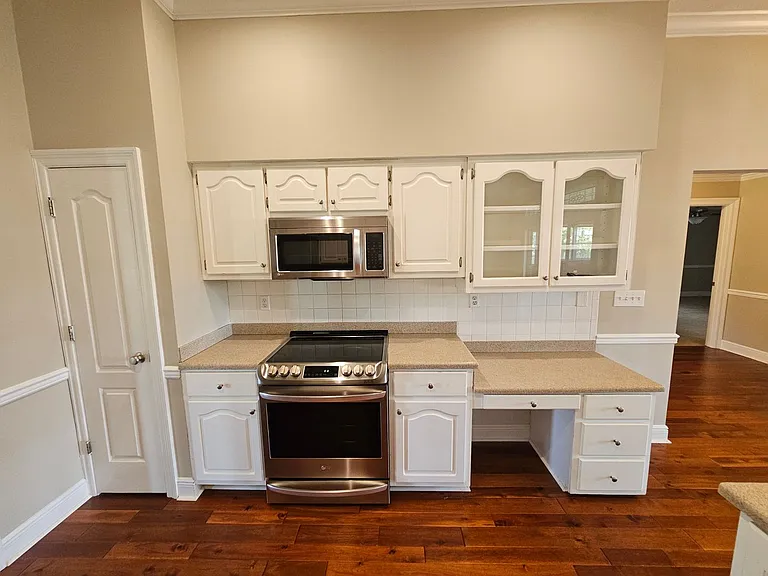 2103 Coral Dr — Photo 11
