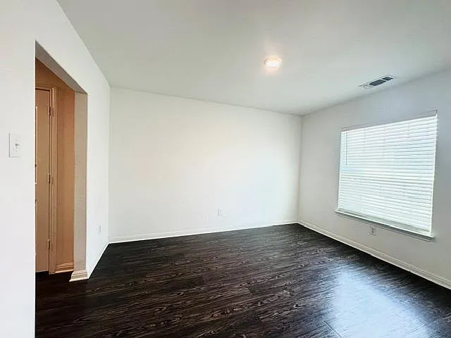 133 Dupont Pass — Photo 4