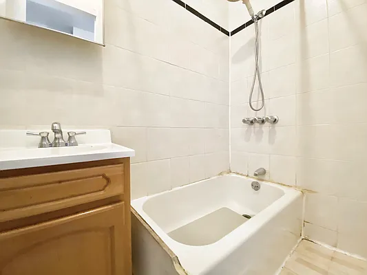 Rented by Voro NYC | media 36