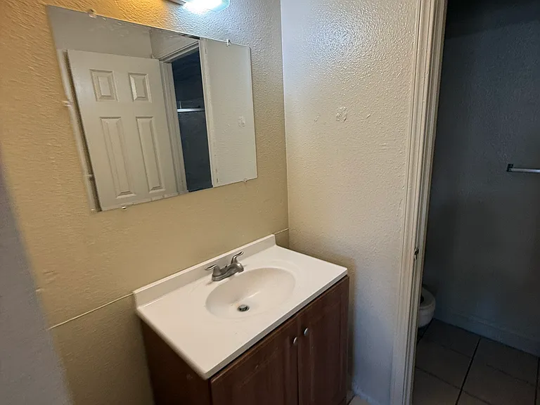 3114 Coffee Rd — Photo 18