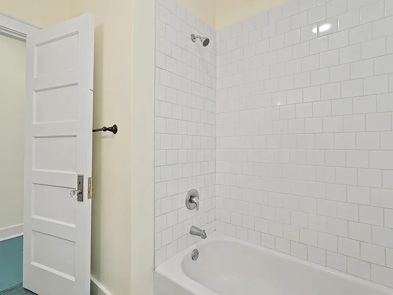 2409 Jefferson St #A — Photo 17