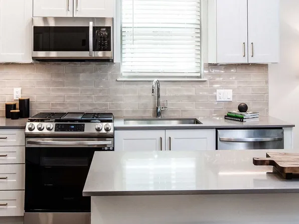 Avalon Somerville Station