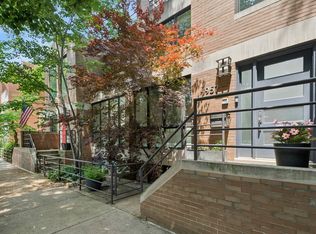 1957 N Maud Ave, Chicago, IL 60614