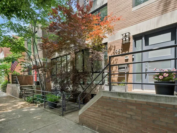 1957 N Maud Ave, Chicago, IL 60614