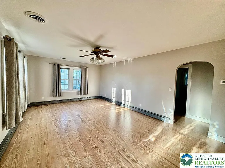 23 Schoeneck Ave — Photo 6