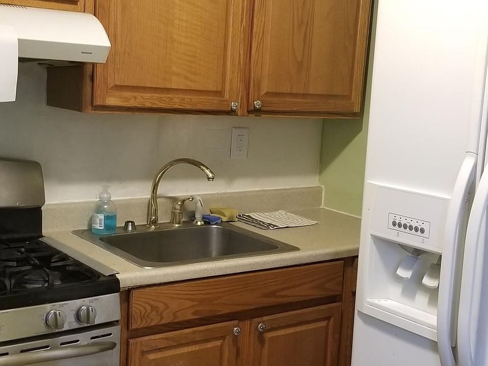 2nd image of 3 Gates St #1