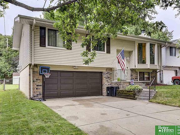 3rd image of 10636 Laurel Ave