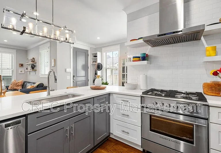 3 1/2 Maranda Holmes St #B — Photo 12