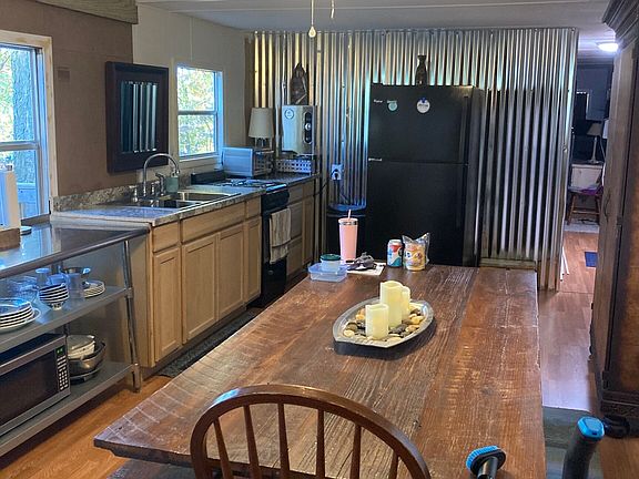 5th image of 120 Marina Ct #11