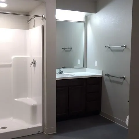 1421 W Granite St #304 — Photo 2