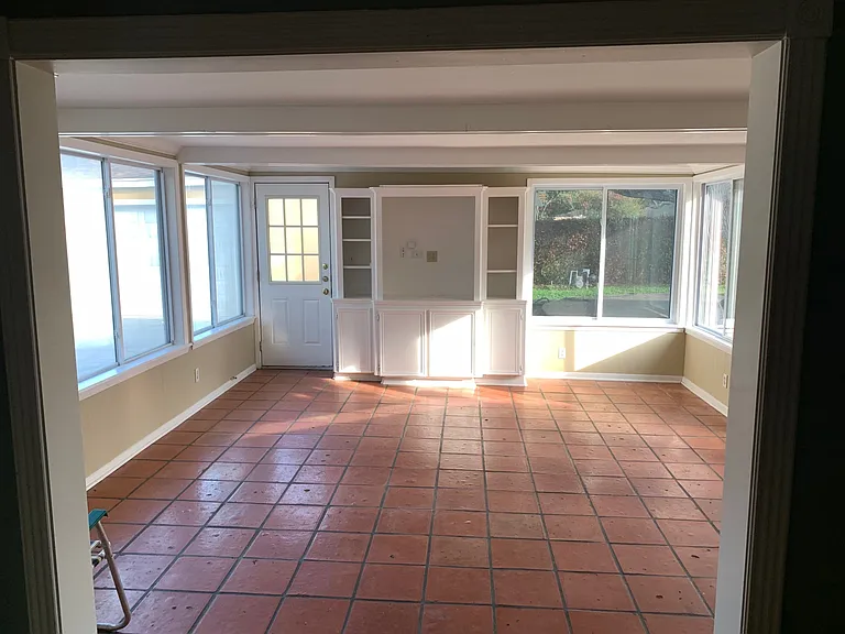 324 Pasadena Pl — Photo 7