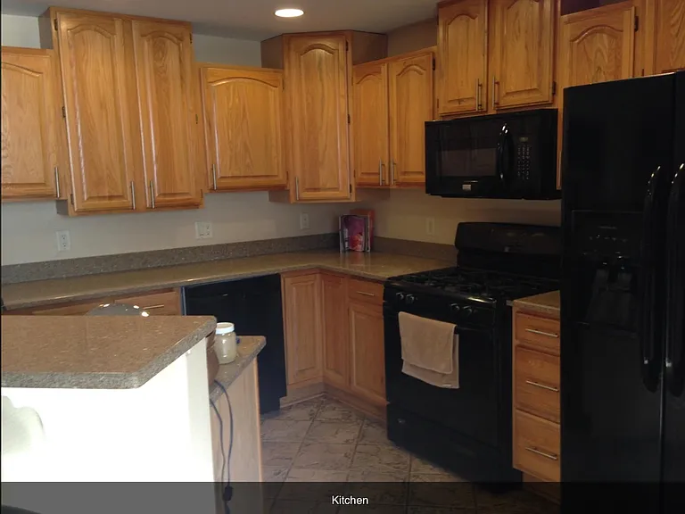 320 Jennifer Ln — Photo 8