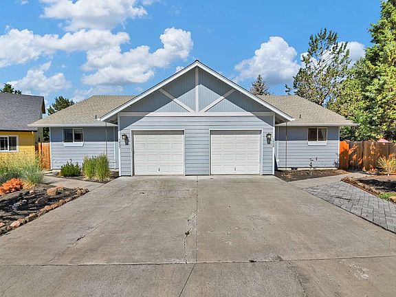 2nd image of 1437 NE Covington Ln #1437