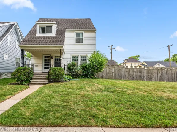 22265 Nowlin St, Dearborn, MI 48124