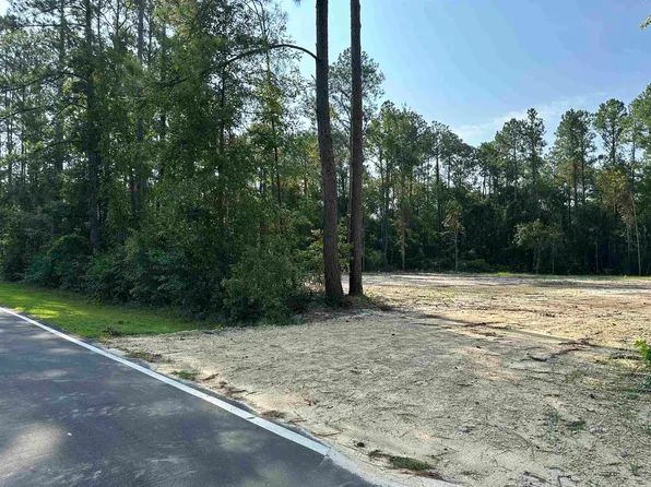 407 Landing Cir, Kingsland, GA 31548