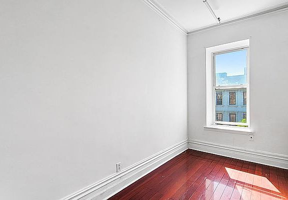 4th image of 25 W 126th St #4F