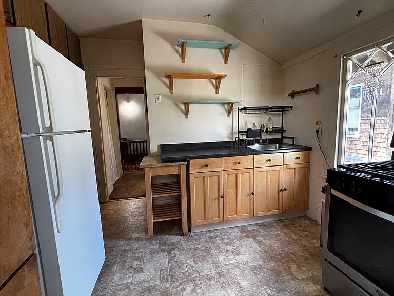 2615 Parker St — Photo 8