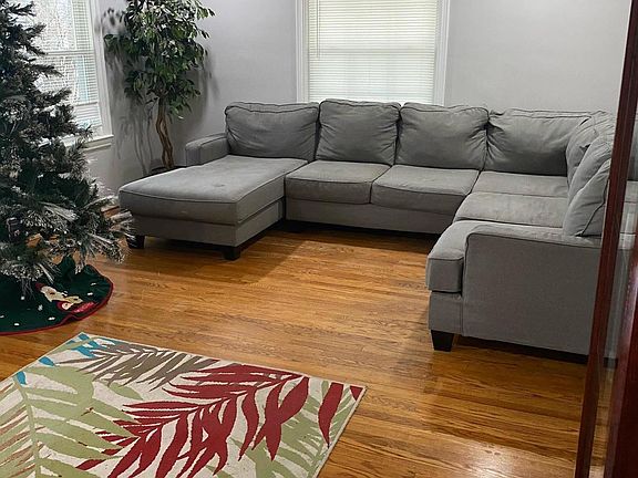 3rd image of 7251 Lucille Ave
