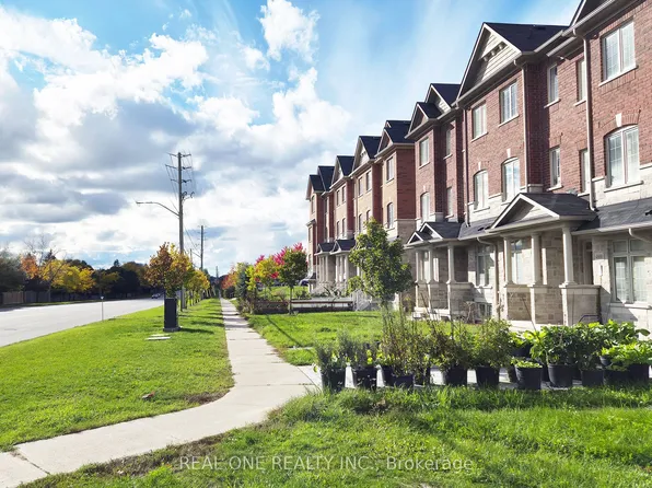 4798 16th Ave, Markham, ON L6C 0V8