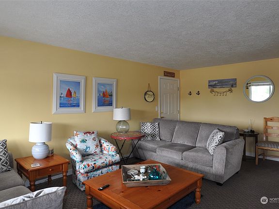5th image of 110 Ocean Beach Boulevard #7