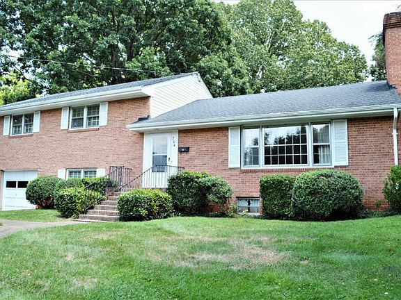 2nd image of 704 Mohawk Dr