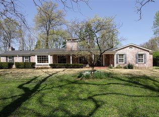 15 Babler Ln, Saint Louis, MO 63124