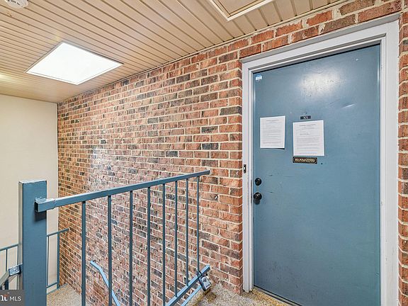 3rd image of 18131 Chalet Dr APT 301