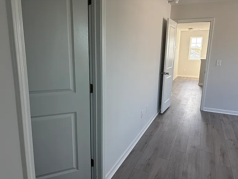 304 Range Cir — Photo 23