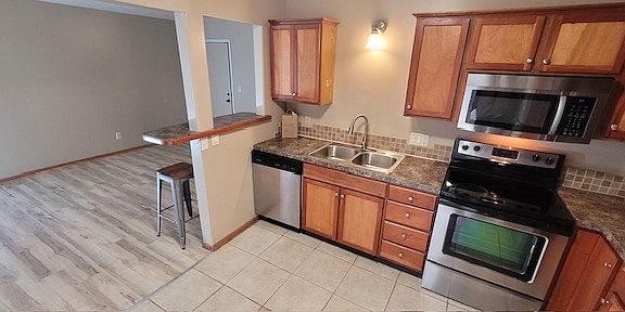 4th image of 3530 Marine St SW APT B