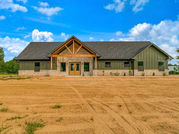 829 Private Road 44005, Blossom, TX 75416