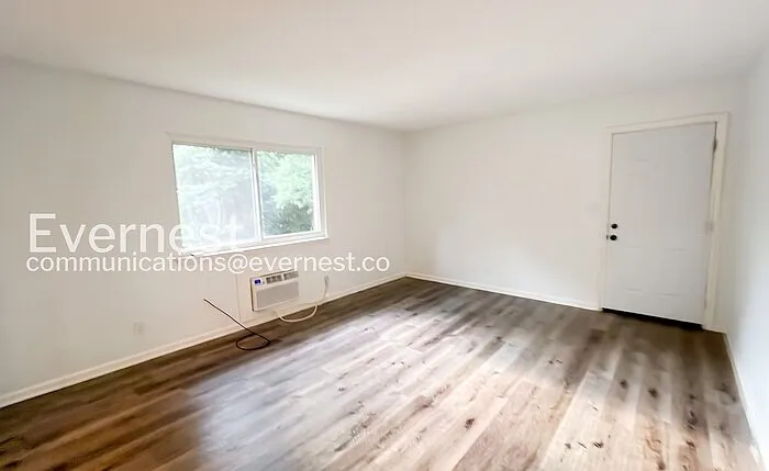 154 Goodson Ave #B — Photo 4
